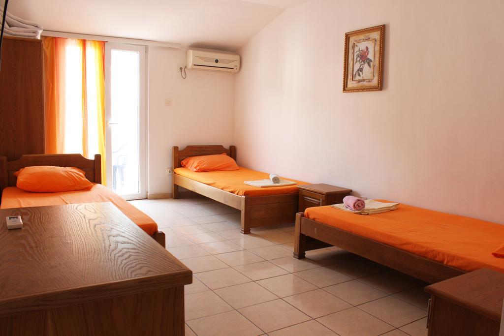 Guesthouse Sun Hostel Budva Exteriér fotografie