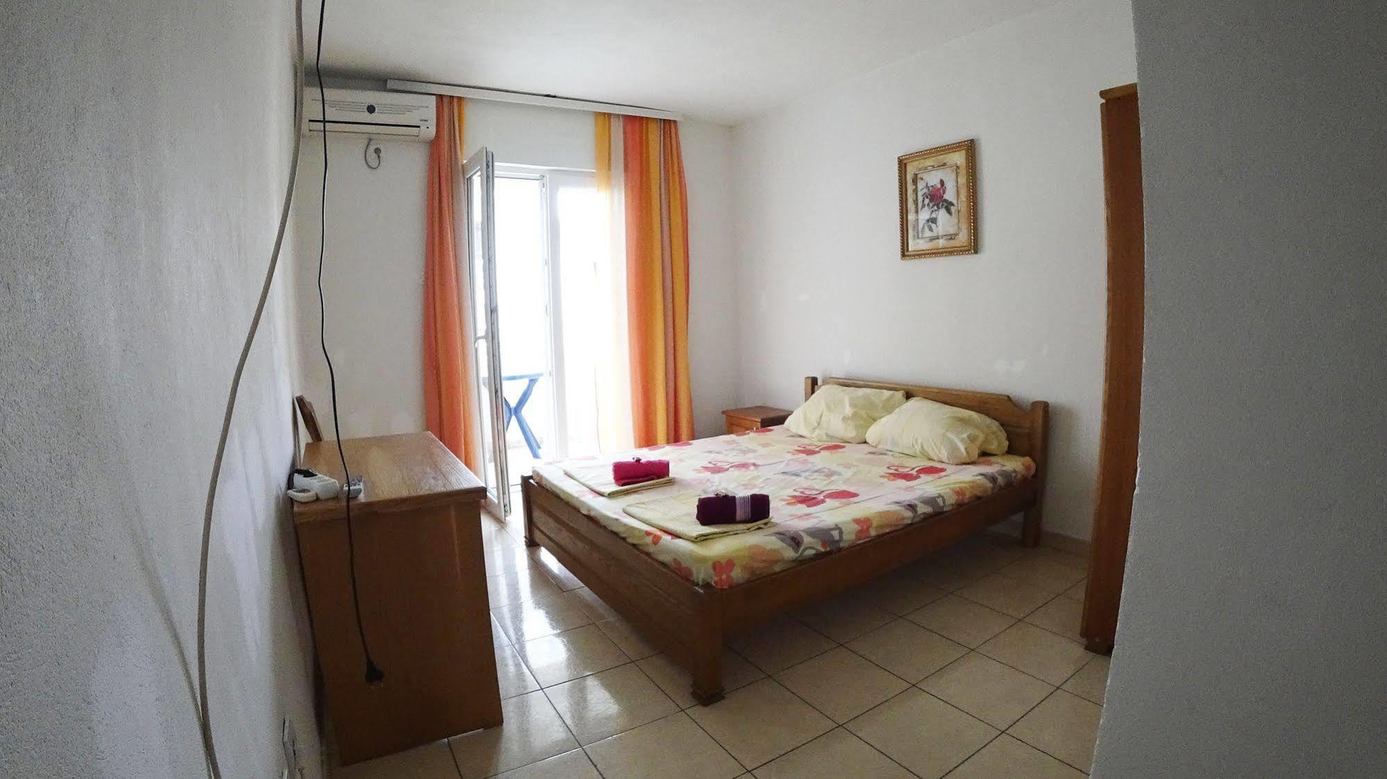 Guesthouse Sun Hostel Budva Exteriér fotografie